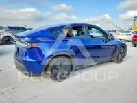 2026 Tesla Model Y photo