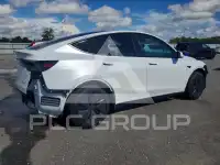 2026 Tesla Model Y photo