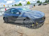 2026 Tesla Model Y фото
