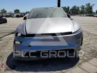 2026 Tesla Model Y фото