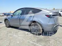 2026 Tesla Model Y фото