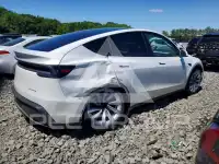 2026 Tesla Model Y фото