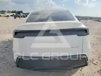 2026 Tesla Model Y фото