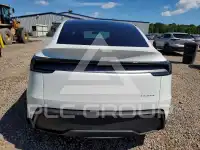 2026 Tesla Model Y фото