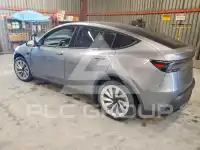 2026 Tesla Model Y фото