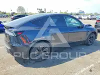 2026 Tesla Model Y фото