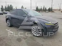 2026 Tesla Model Y фото
