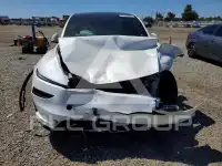 2026 Tesla Model Y фото