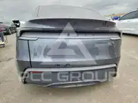 2026 Tesla Model Y фото
