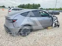 2026 Tesla Model Y photo