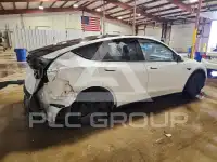 2026 Tesla Model Y фото