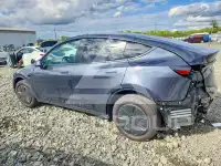 2026 Tesla Model Y фото