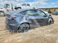 2026 Tesla Model Y фото