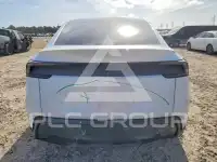 2026 Tesla Model Y photo