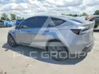 2026 Tesla Model Y фото