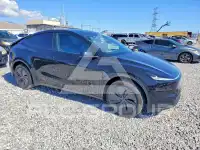 2026 Tesla Model Y фото