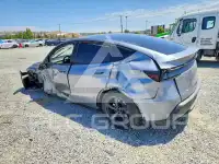 2026 Tesla Model Y фото