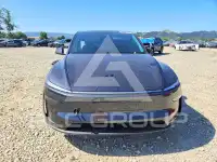 2026 Tesla Model Y фото