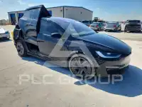 2026 Tesla Model X фото