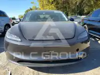2026 Tesla Model 3 фото