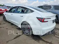 2026 Tesla Model 3 фото