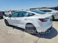 2026 Tesla Model 3 фото