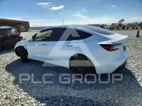 2026 Tesla Model 3 фото