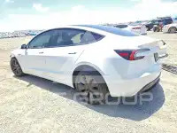 2026 Tesla Model 3 фото