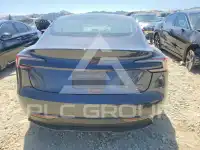 2026 Tesla Model 3 фото