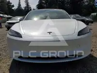 2026 Tesla Model 3 фото