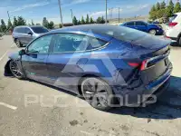 2026 Tesla Model 3 фото