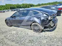 2026 Tesla Model 3 фото