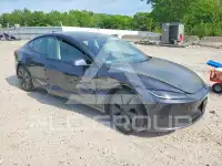 2026 Tesla Model 3 фото
