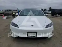 2026 Tesla Model 3 фото