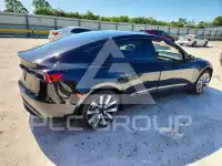 2026 Tesla Model 3 фото