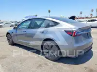 2026 Tesla Model 3 фото