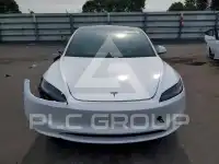 2026 Tesla Model 3 фото