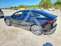 2026 Tesla Model 3 фото