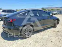 2026 Tesla Model 3 фото