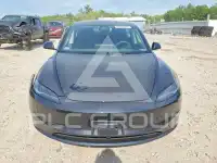 2026 Tesla Model 3 фото