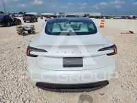 2026 Tesla Model 3 фото