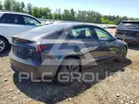 2026 Tesla Model 3 фото