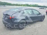 2026 Tesla Model 3 photo