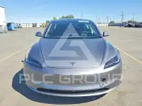 2026 Tesla Model 3 фото