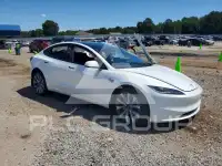 2026 Tesla Model 3 photo