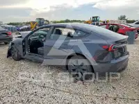 2026 Tesla Model 3 фото