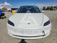 2026 Tesla Model 3 photo