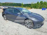 2026 Tesla Model 3 фото