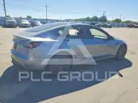 2026 Tesla Model 3 фото