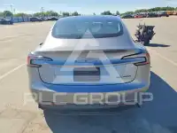 2026 Tesla Model 3 фото